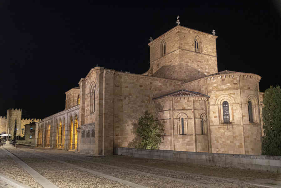 Ávila 046 - basílica de San Vicente.jpg